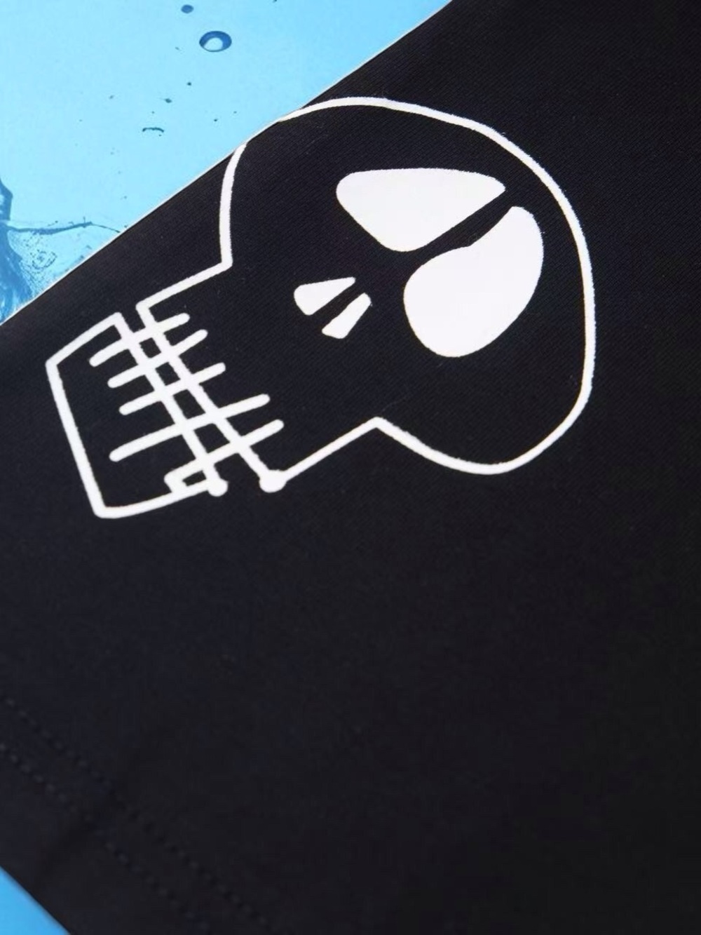 🎈Stussy Black Tee with Multicolor Logo Stacked Print - Picture 3 of 6